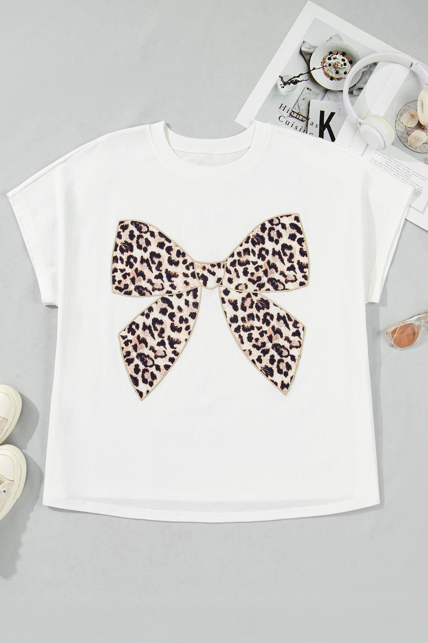 Plus Size White  Leopard Bow Embroidered Patch Casual T Shirt