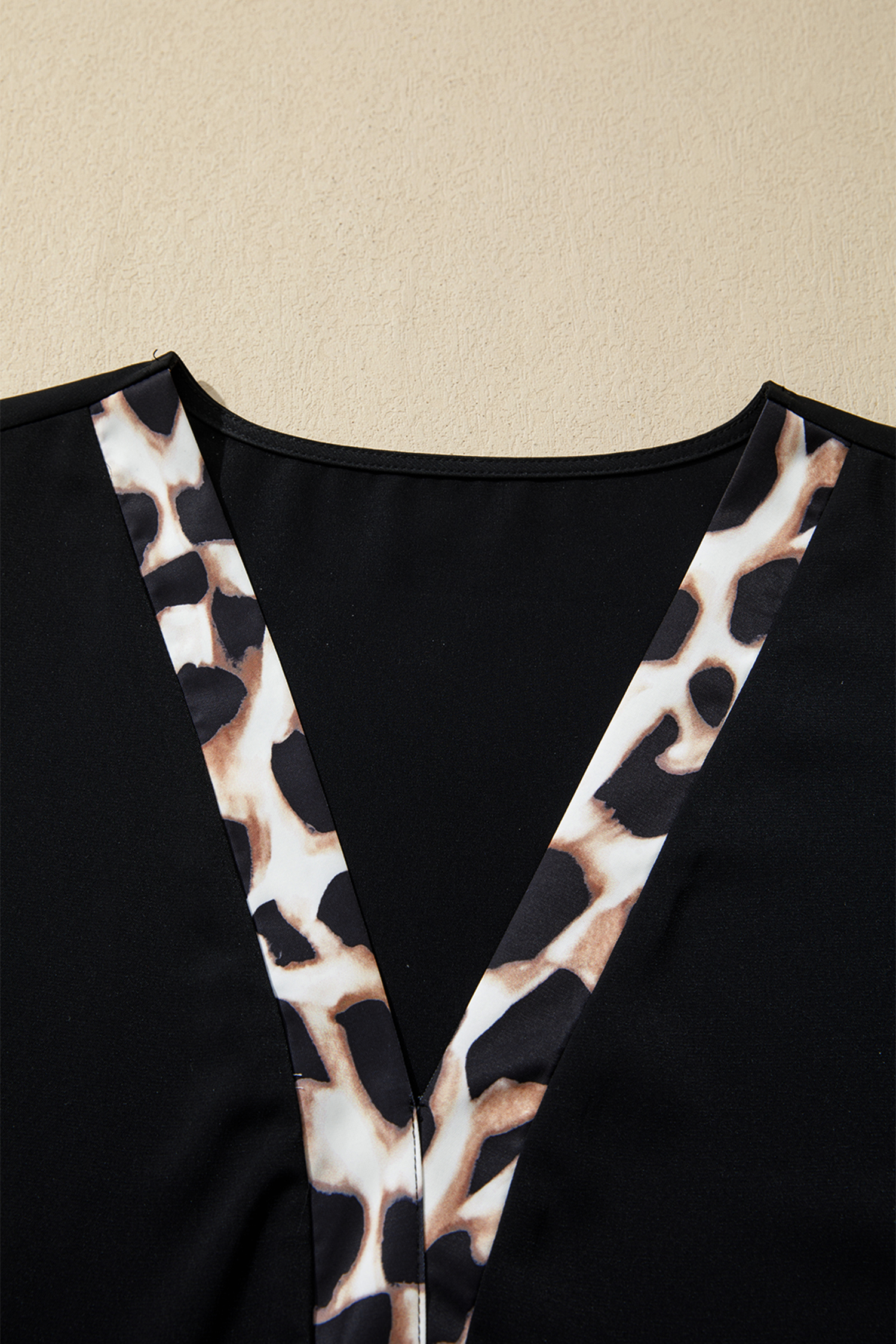 Plus Size Black  Leopard Patchwork V Neck 3/4 Sleeve Ruffle Hem Mini Dress