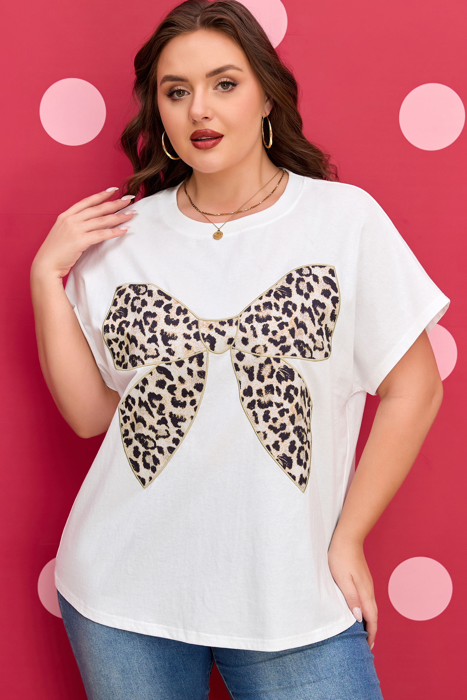 Plus Size White  Leopard Bow Embroidered Patch Casual T Shirt