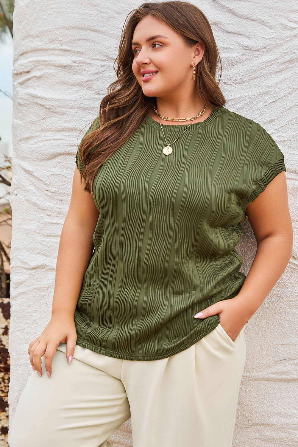 Plus Size Jungle Green Solid Color Wavy Textured  Tee