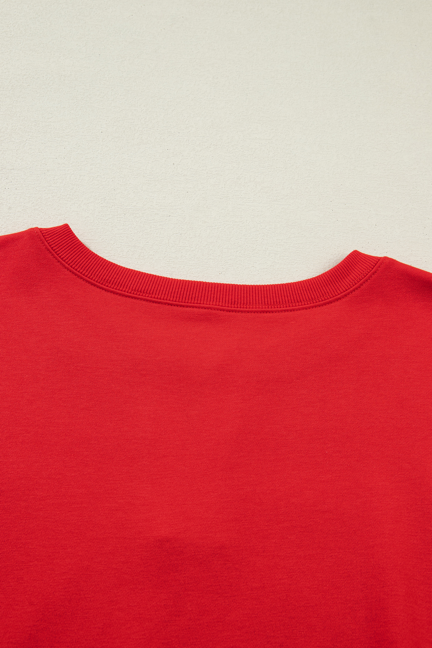 Plus Size Fiery Red  Solid Color Notched Neck Seam Detail Patchwork Short Sleeve Top