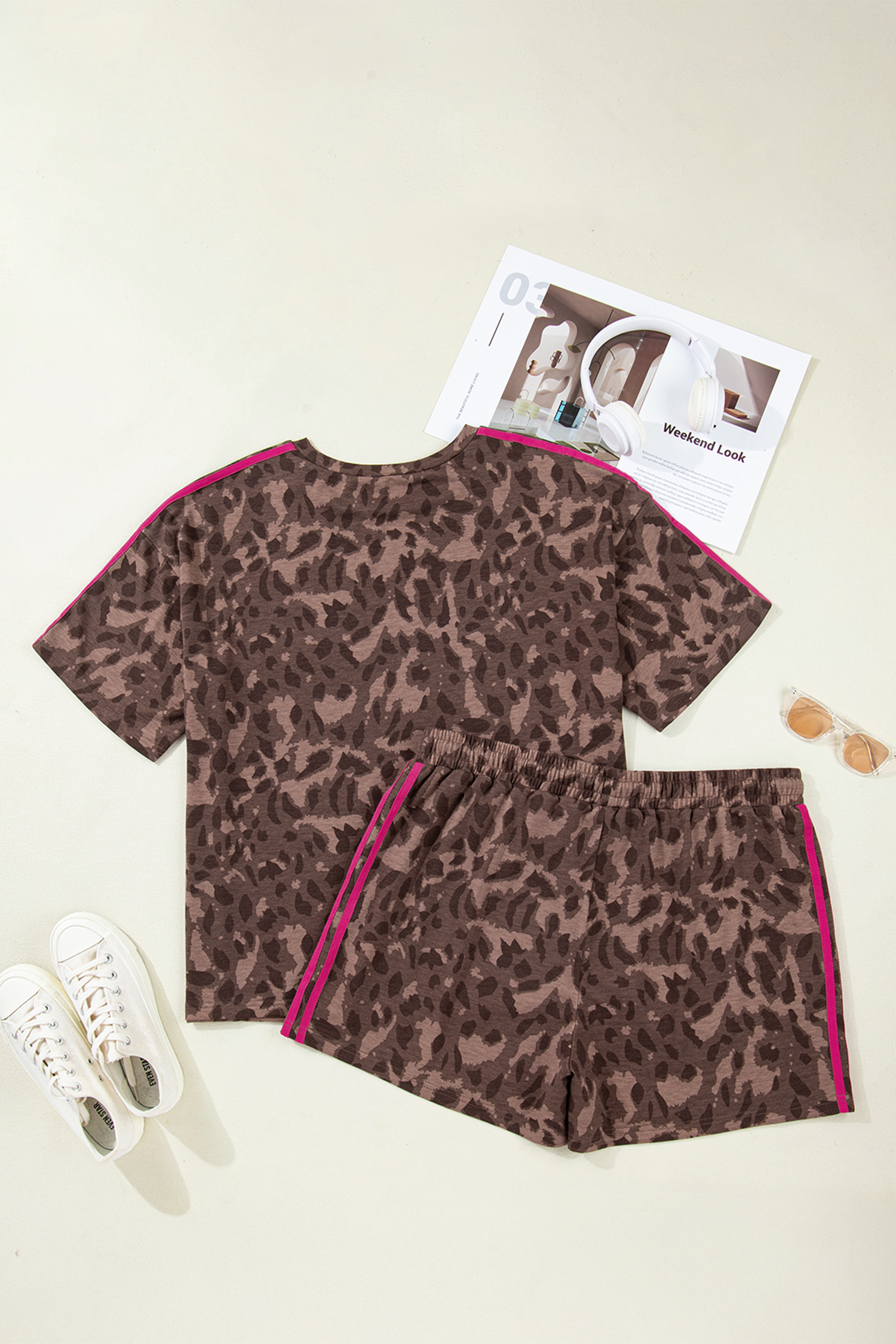 Plus Size Brown Retro Leopard Print Contrast Varsity Stripe Trim  2pcs Short Set