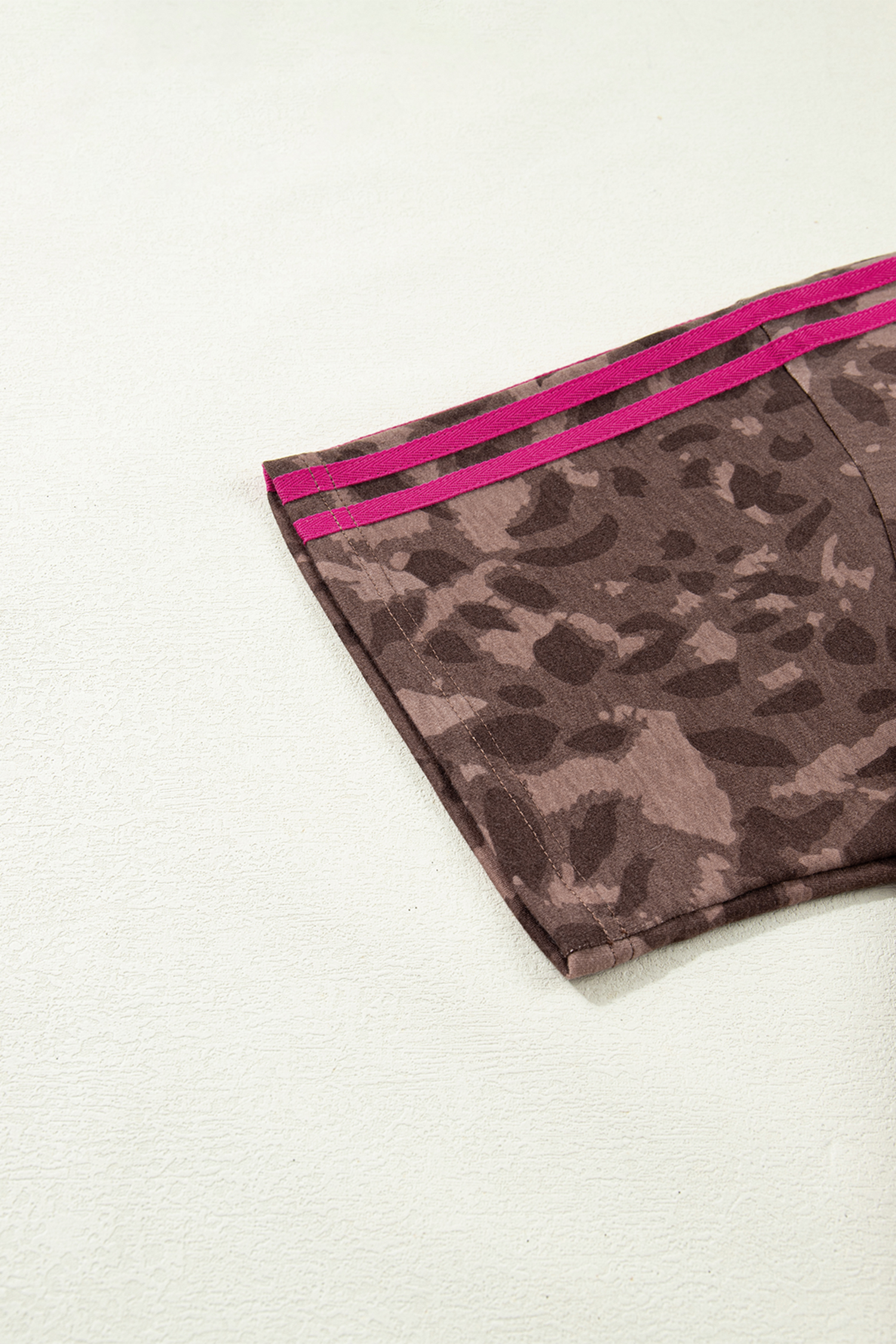 Plus Size Brown Retro Leopard Print Contrast Varsity Stripe Trim  2pcs Short Set