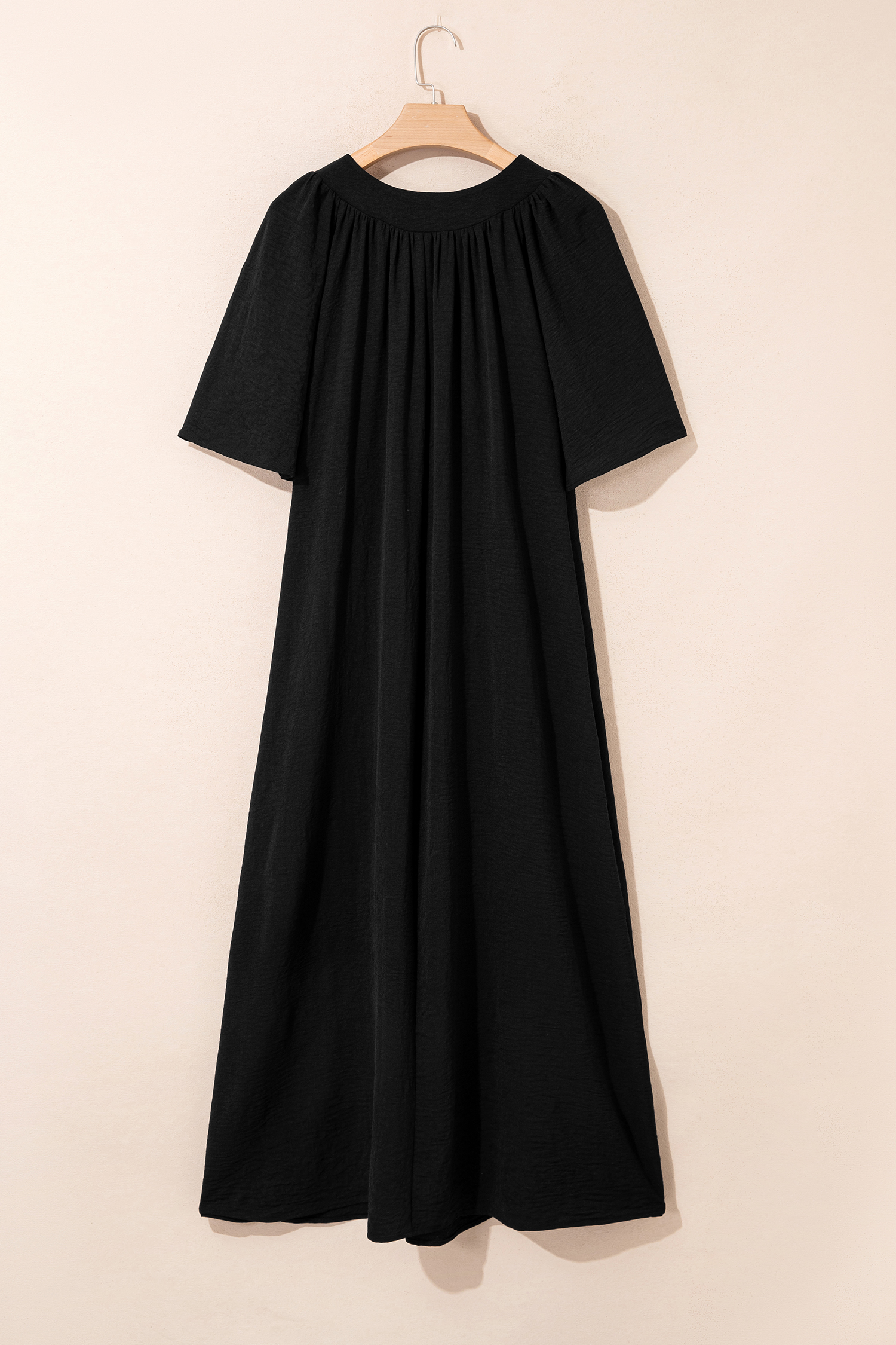 Plus Size Black  Solid Color Notched Neck Short Sleeve Loose Dress