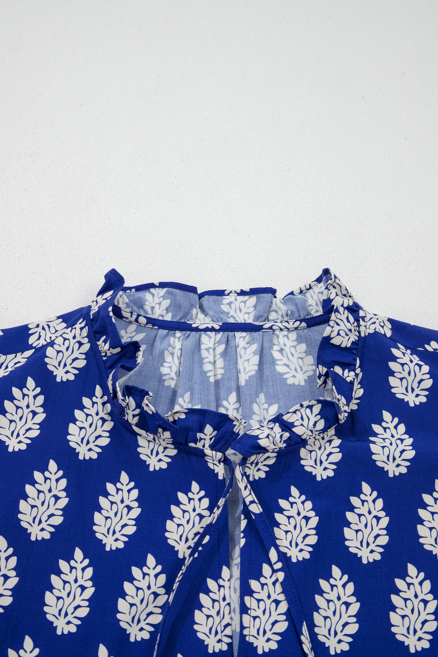 Plus Size Blue  Botanical Print Tie V Neck Ruffle Short Sleeve Blouse