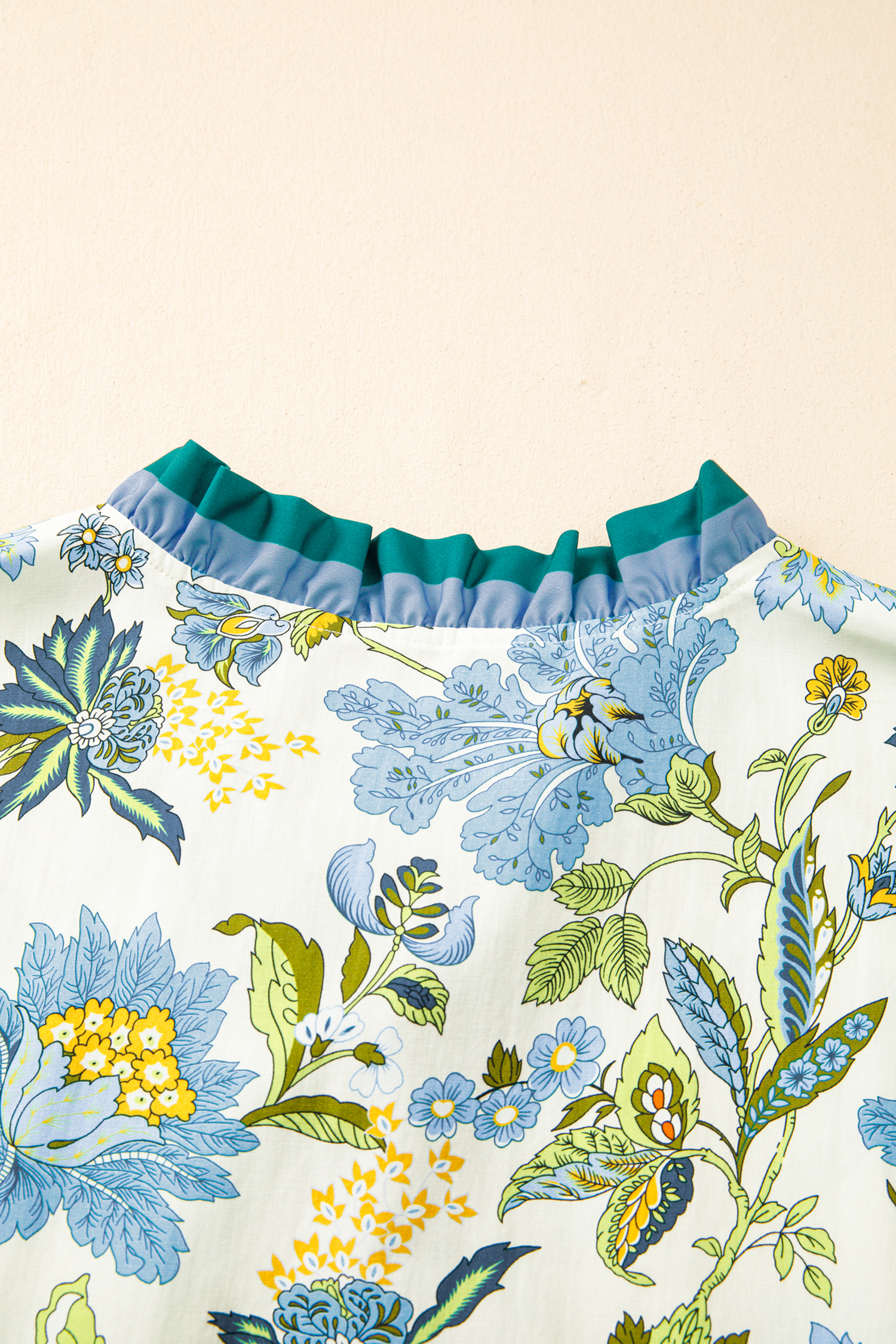 Plus Size Sky Blue  Frilled V Neck Short Sleeve Floral Blouse