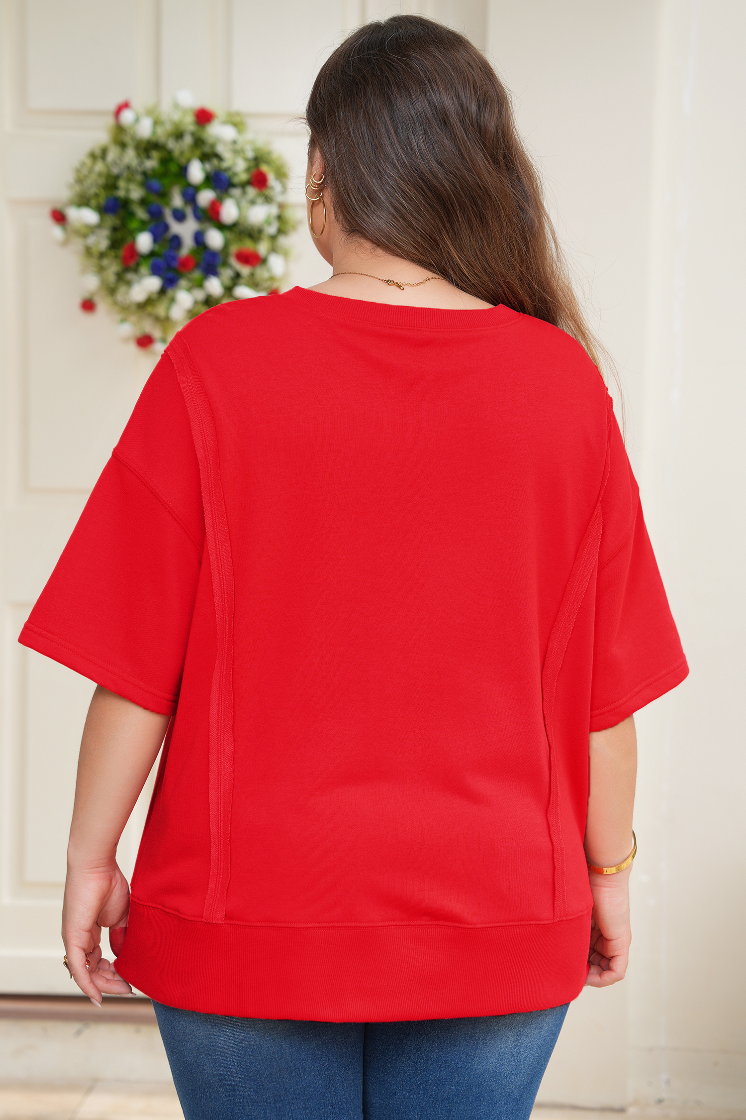Plus Size Fiery Red  Solid Color Notched Neck Seam Detail Patchwork Short Sleeve Top
