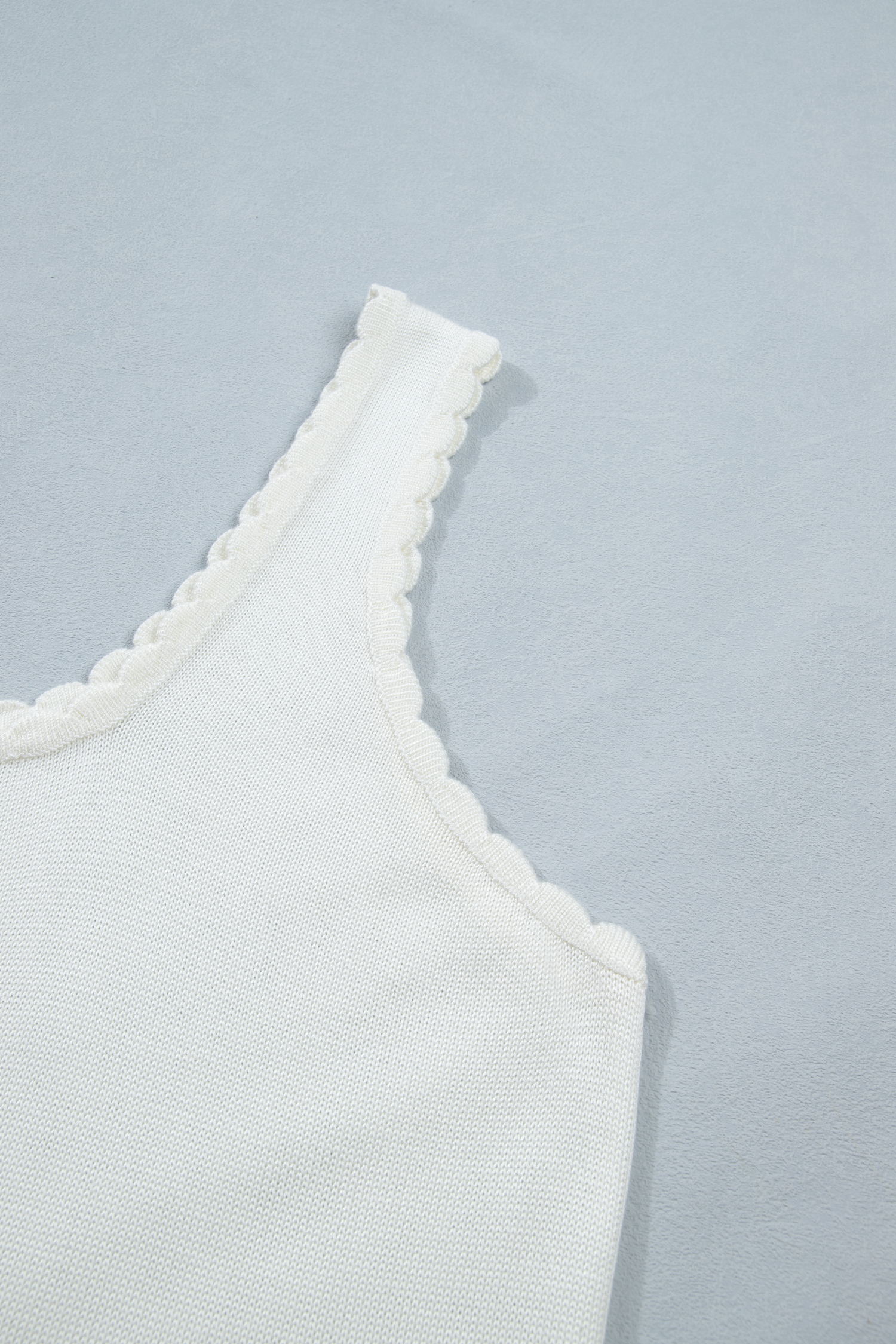 Plus Size White  Floral Print Scalloped Trim Square Neck Sweater Vest