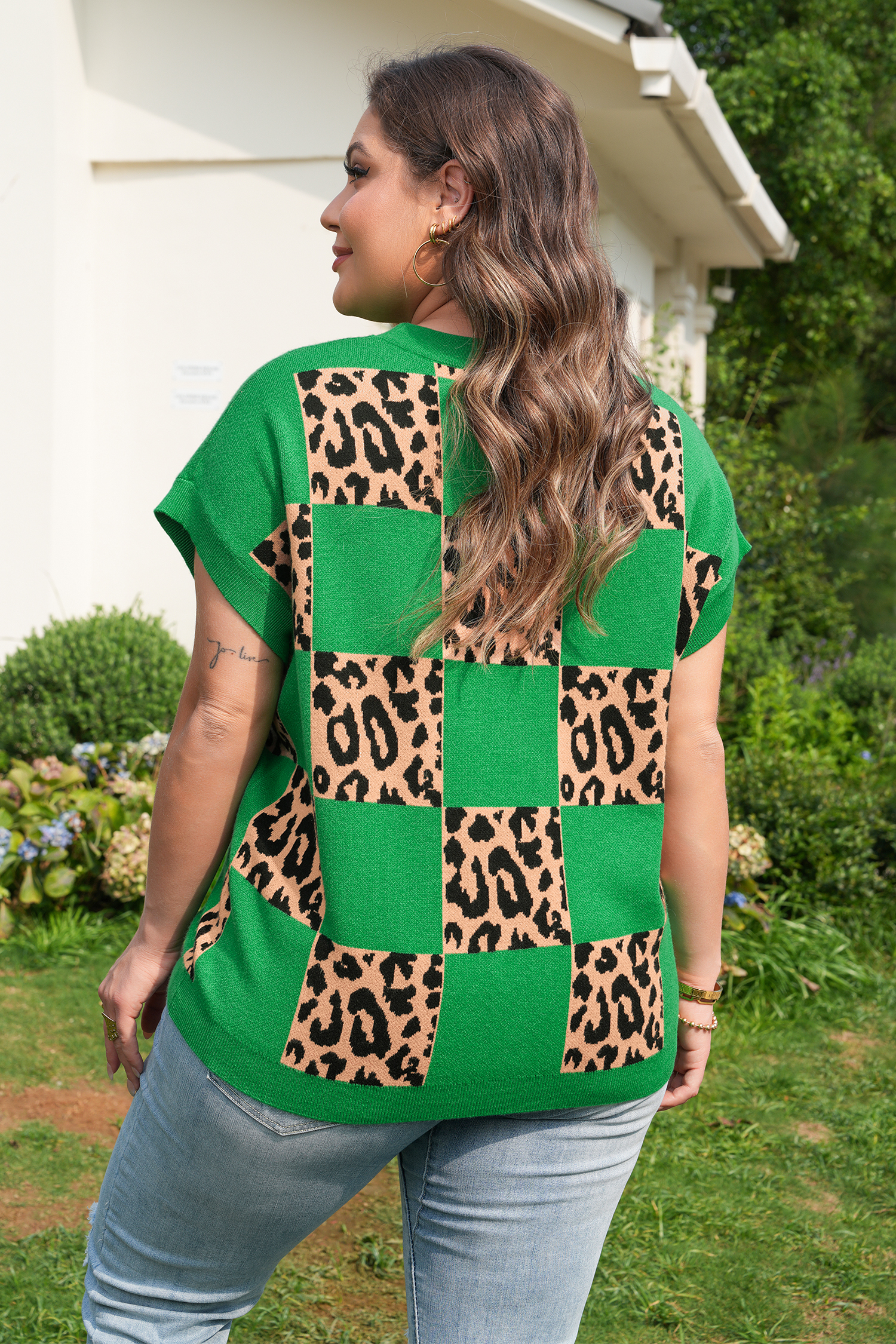 Plus Size Green  Leopard Contrasted Checkered Short Sleeve Sweater
