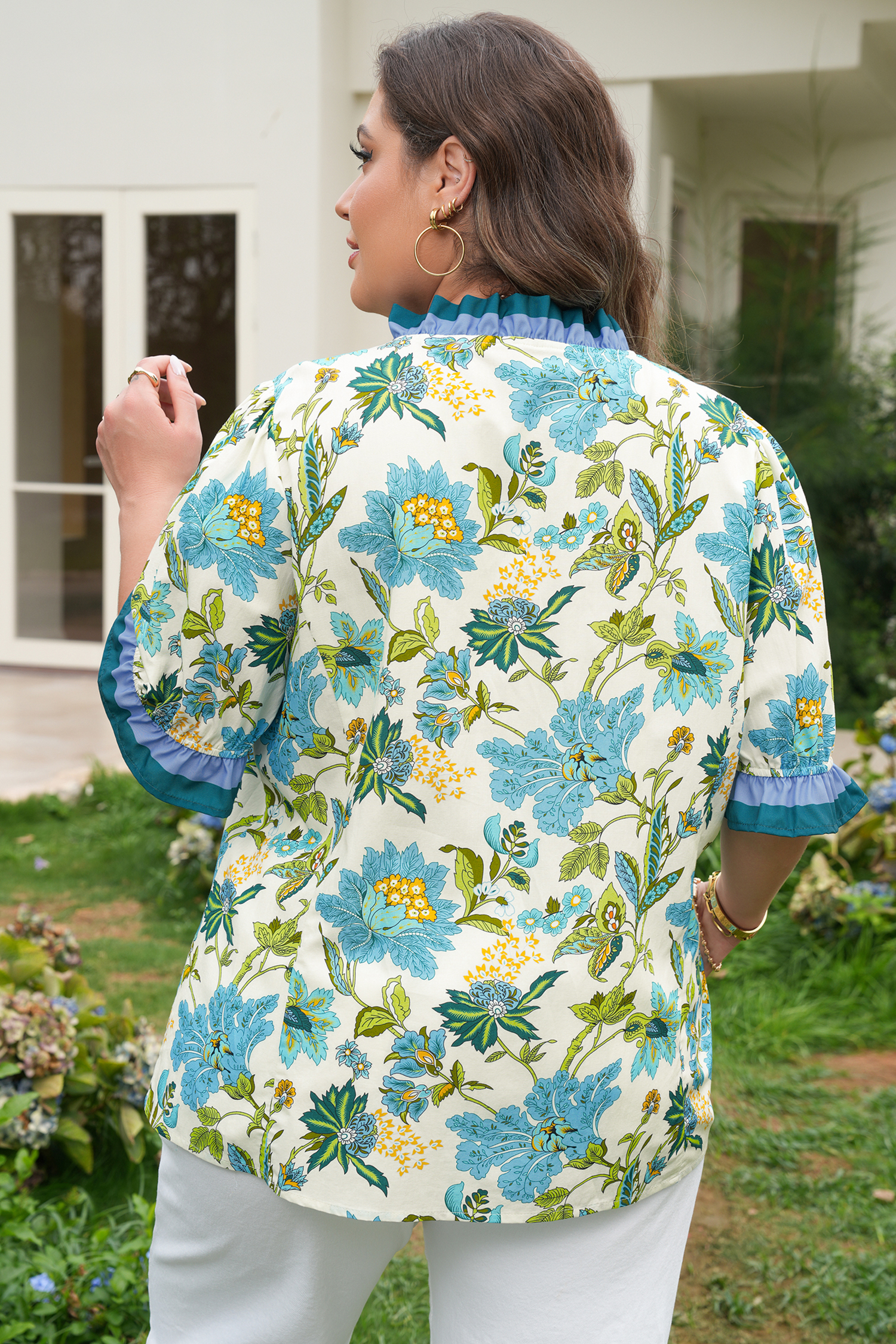 Plus Size Sky Blue  Frilled V Neck Short Sleeve Floral Blouse