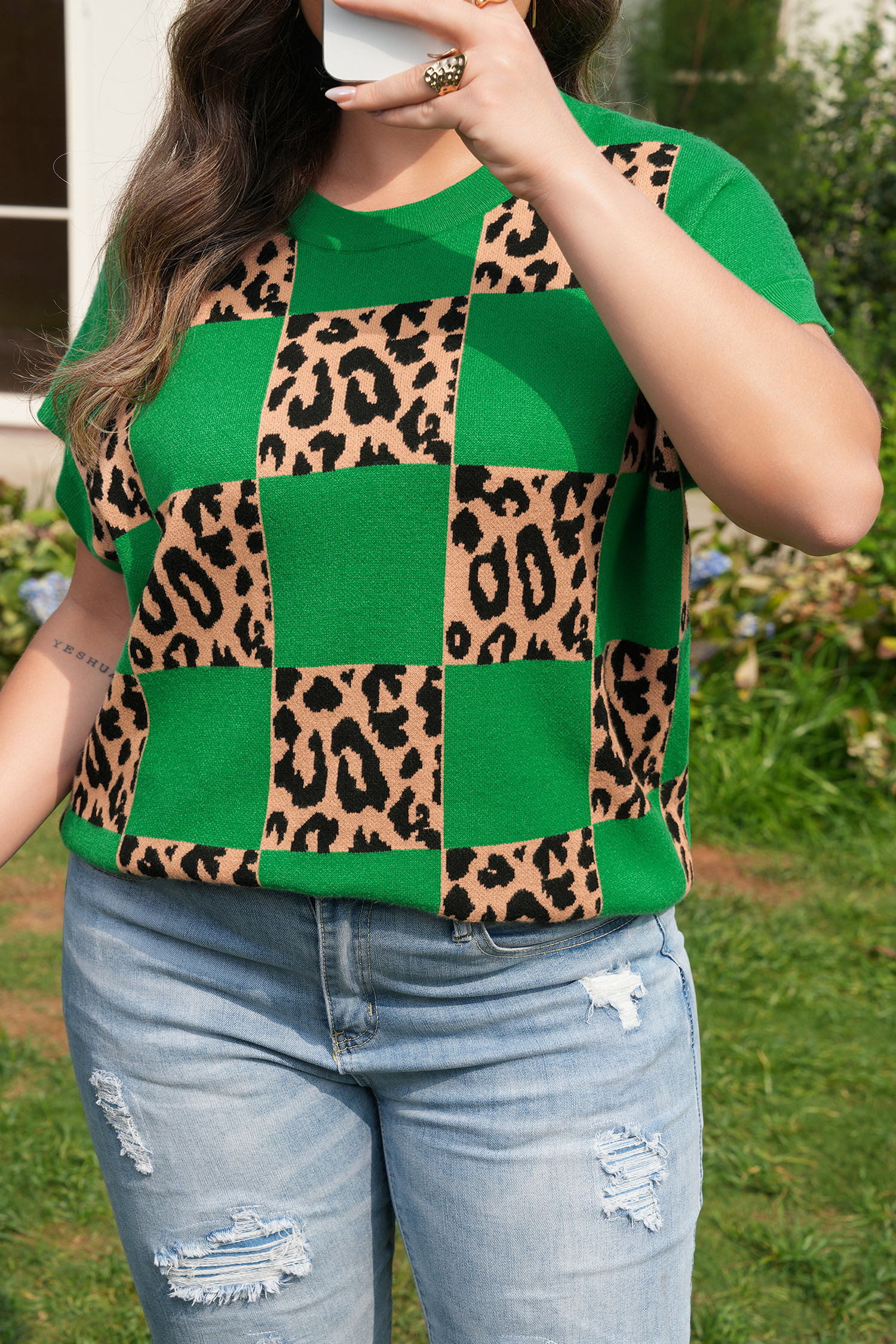 Plus Size Green  Leopard Contrasted Checkered Short Sleeve Sweater