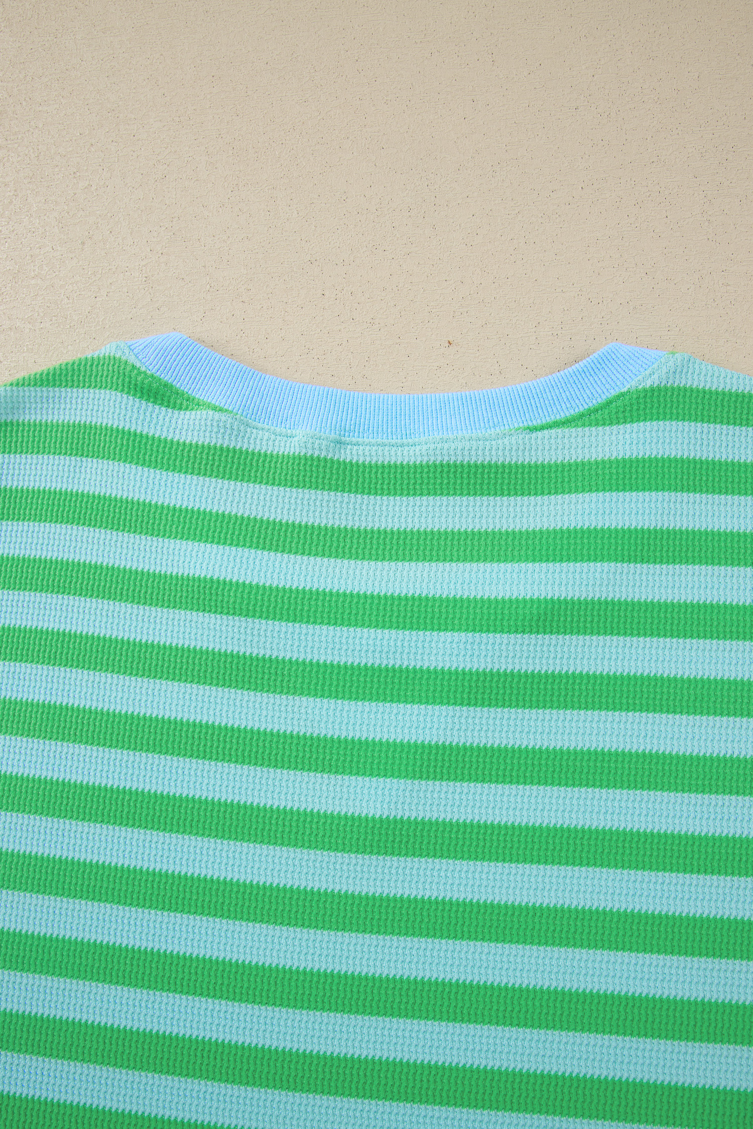 Plus Size Green Stripe  Colorblock Detail Puff Sleeve Top Drawstring Shorts 2pcs Outfit