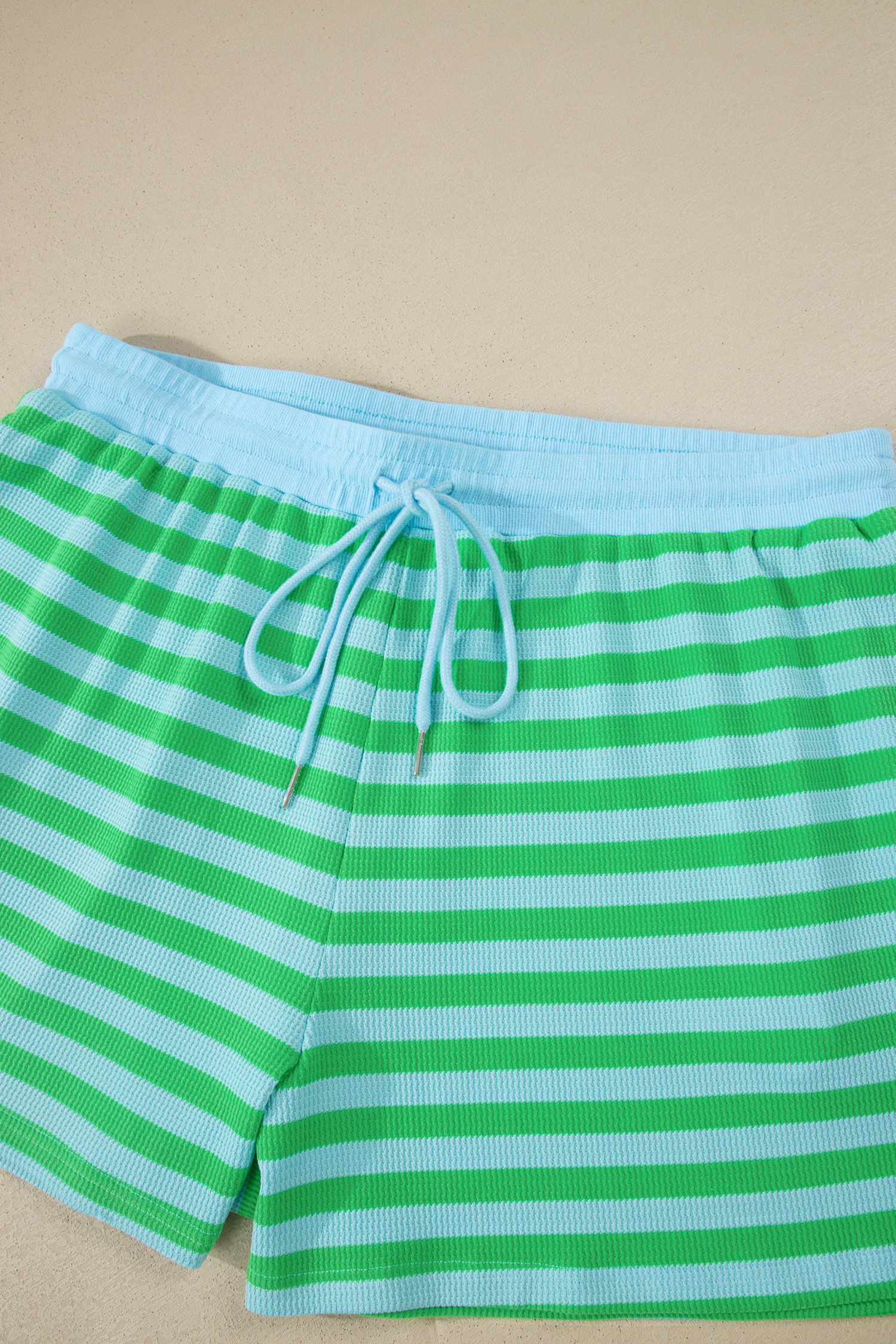 Plus Size Green Stripe  Colorblock Detail Puff Sleeve Top Drawstring Shorts 2pcs Outfit