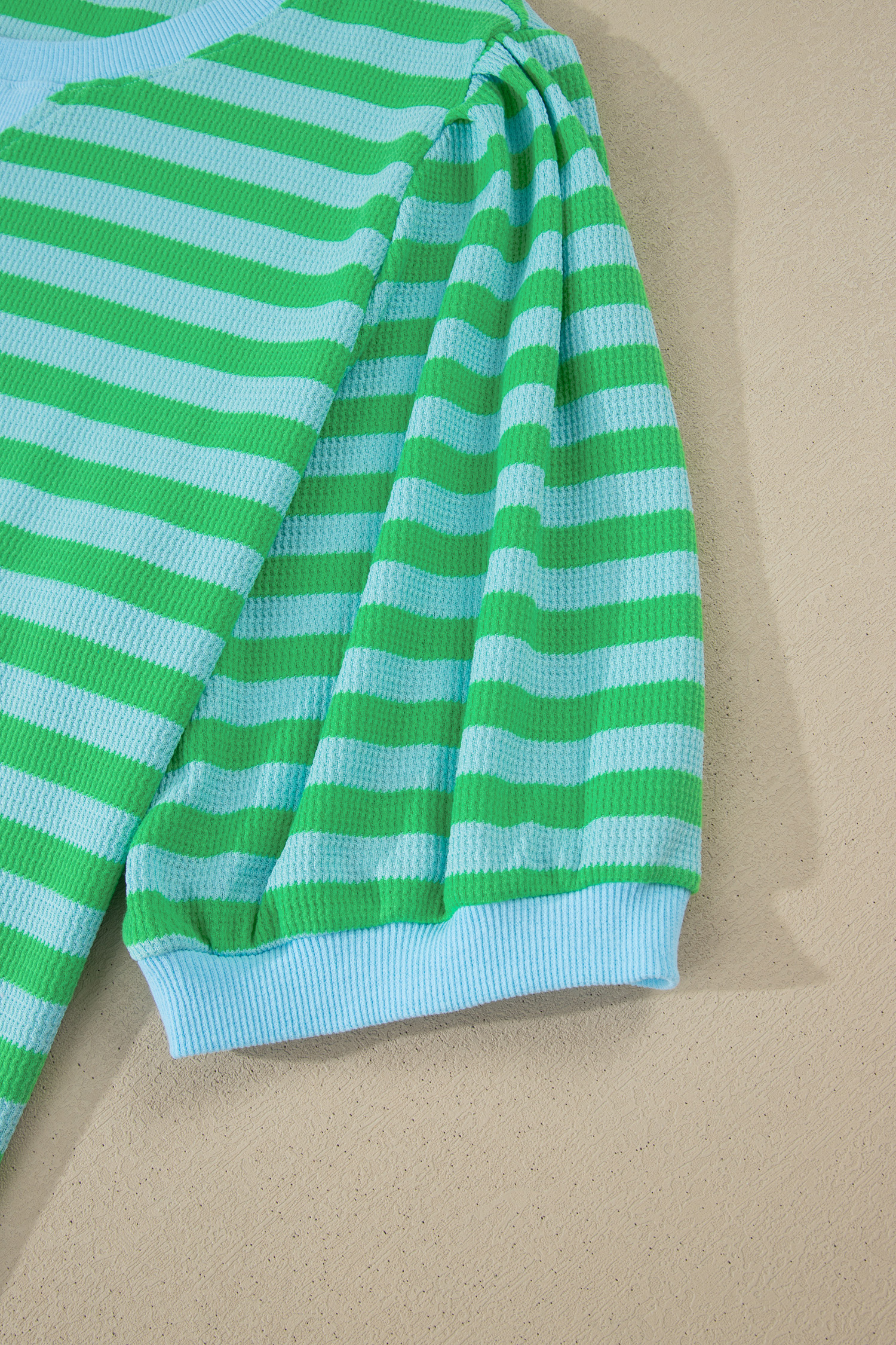 Plus Size Green Stripe  Colorblock Detail Puff Sleeve Top Drawstring Shorts 2pcs Outfit