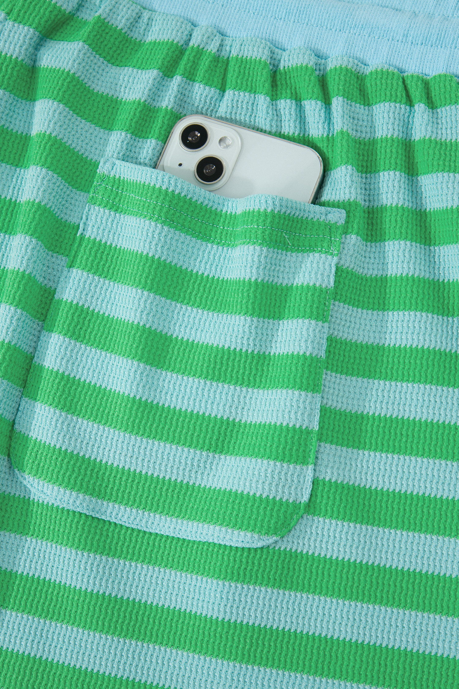 Plus Size Green Stripe  Colorblock Detail Puff Sleeve Top Drawstring Shorts 2pcs Outfit