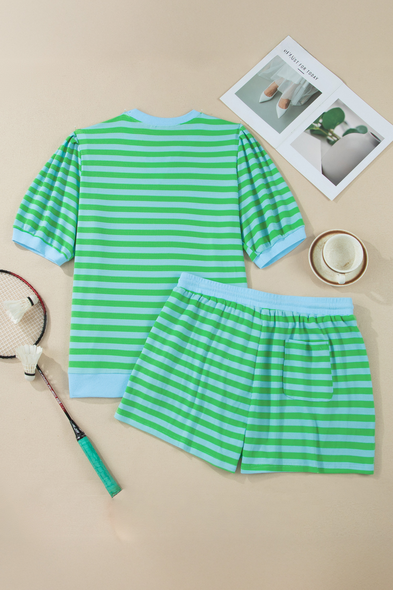 Plus Size Green Stripe  Colorblock Detail Puff Sleeve Top Drawstring Shorts 2pcs Outfit