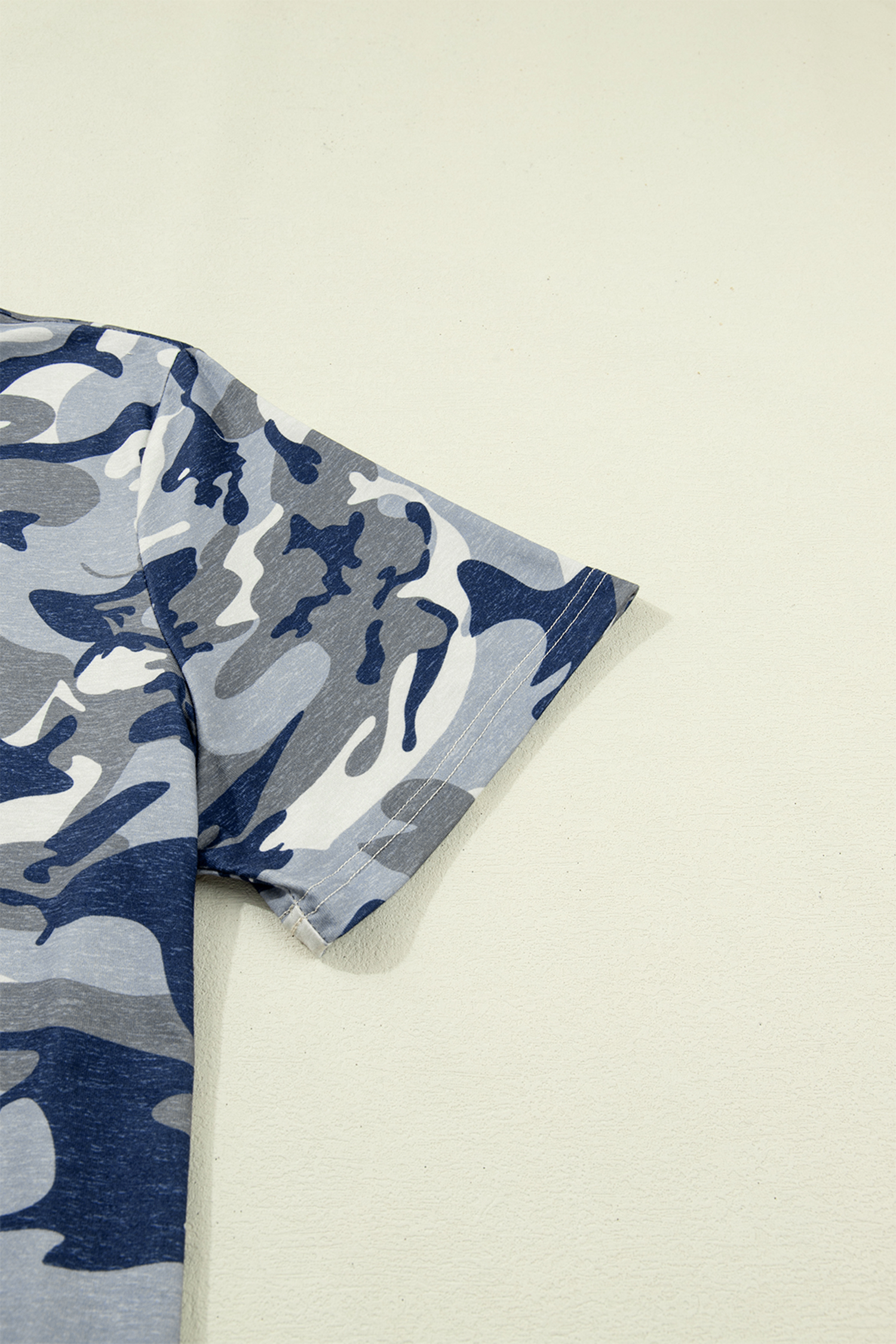Plus Size Green  Camo Print Crew Neck Short Sleeve Tee