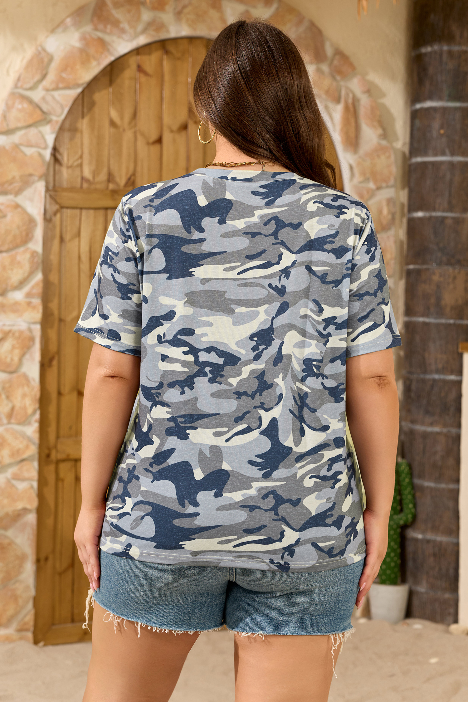 Plus Size Green  Camo Print Crew Neck Short Sleeve Tee