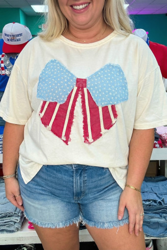 Plus Size White Distressed Flag Bow Patched  T Shirt