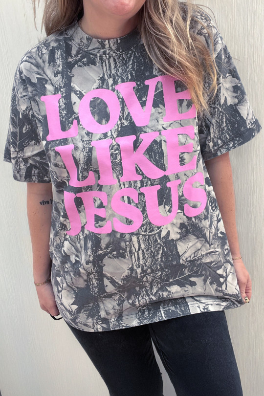 Plus Size Gray Woodland Camouflage LOVE LIKE JESUS  T Shirt