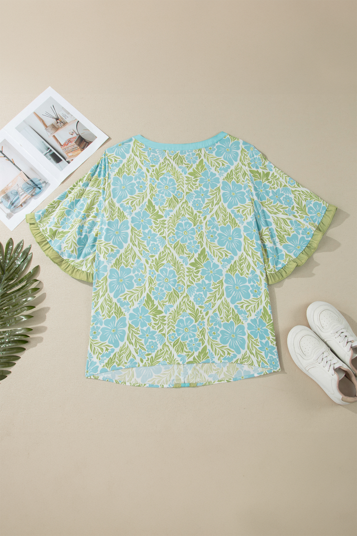 Plus Size Sky Blue  Floral Print Frilled Color Block Trim Short Sleeve Blouse