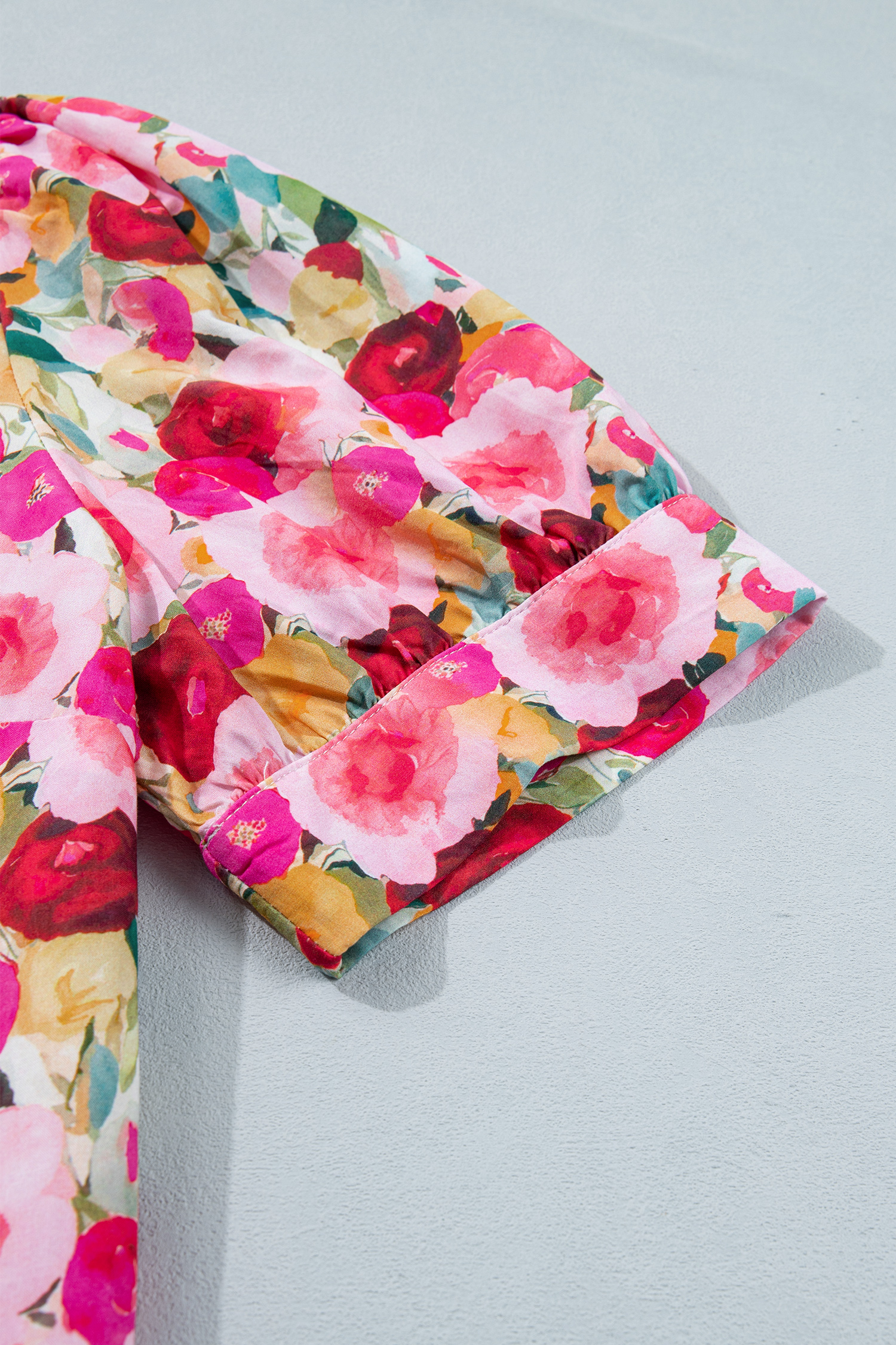 Plus Size Pink  Flower Print Split V Neck Puff Short Sleeve Top