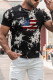 Camiseta con estampado de teñido anudado de bandera estadounidense de hombre negro