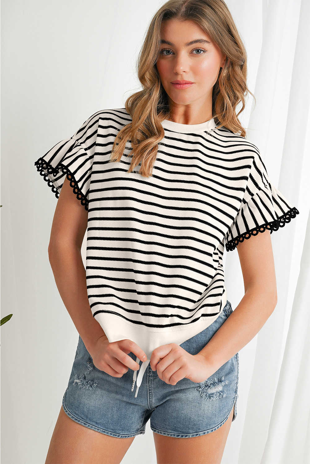 Black Stripe Scallop Lace Trim Ruffle Short Sleeves Crewneck Top