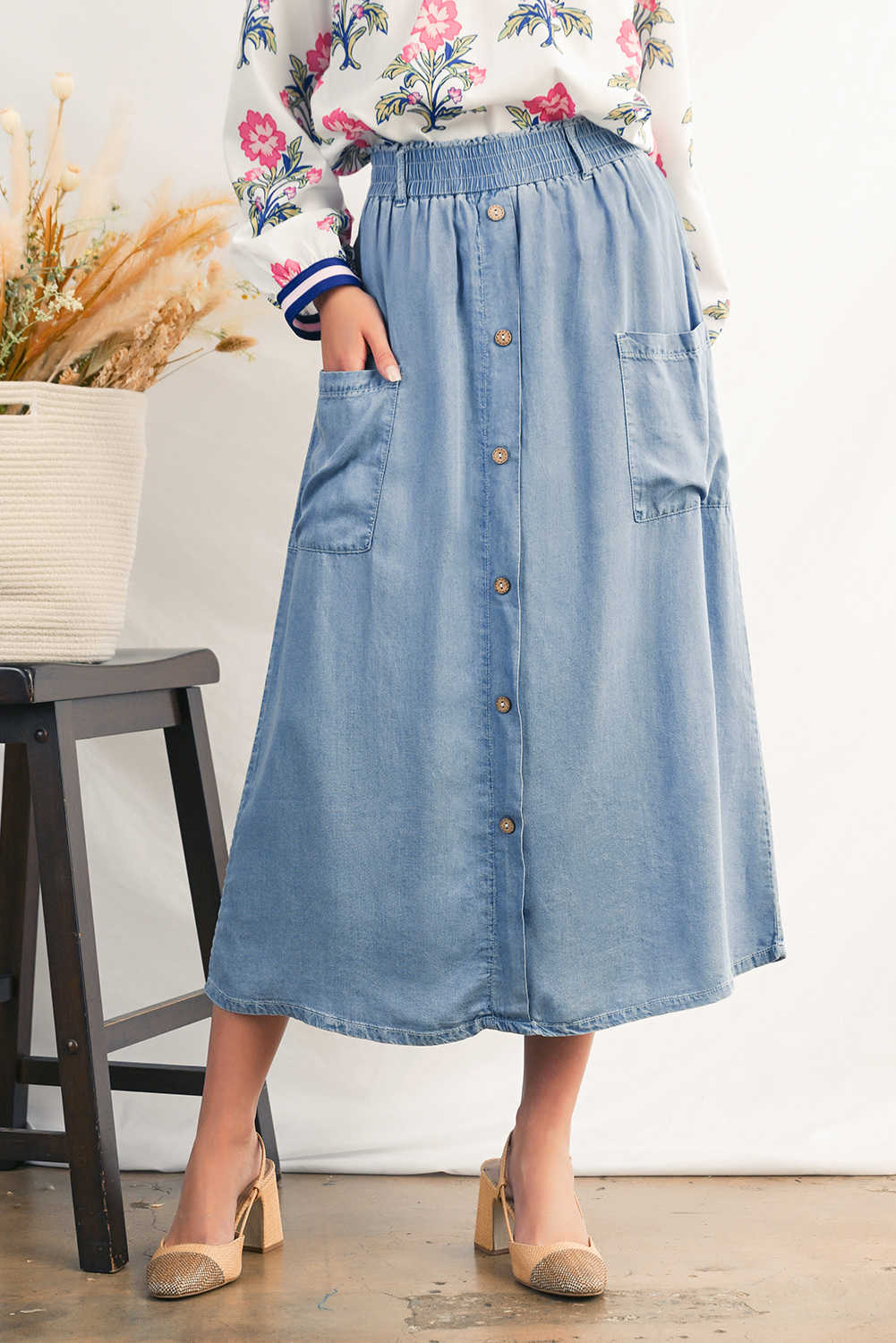 Beau Blue Buttoned Front High Waist Side Pockets Denim Maxi Skirt
