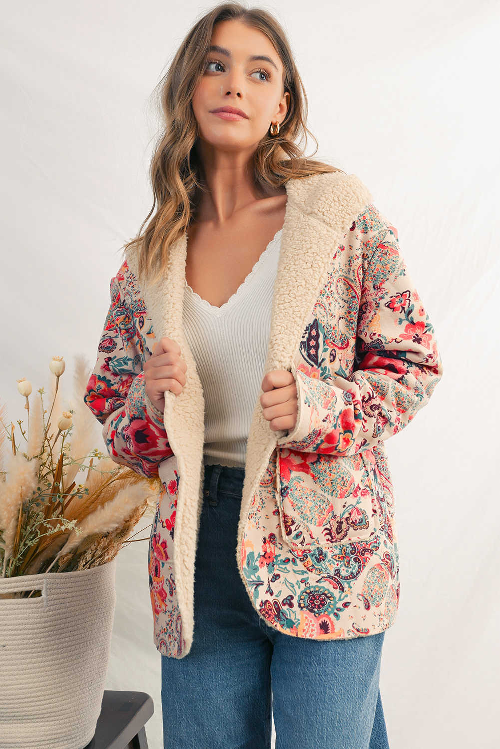 Beige Vintage Paisley Floral Printed Sherpa Lined Hooded Jacket