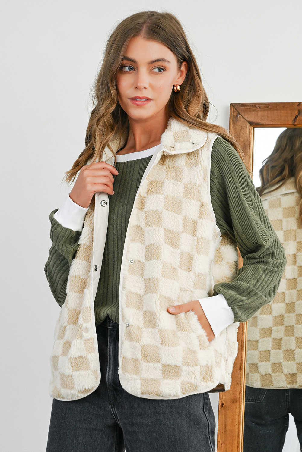 Khaki Sherpa Checkerboard Snap Button Vest Jacket With Pocket