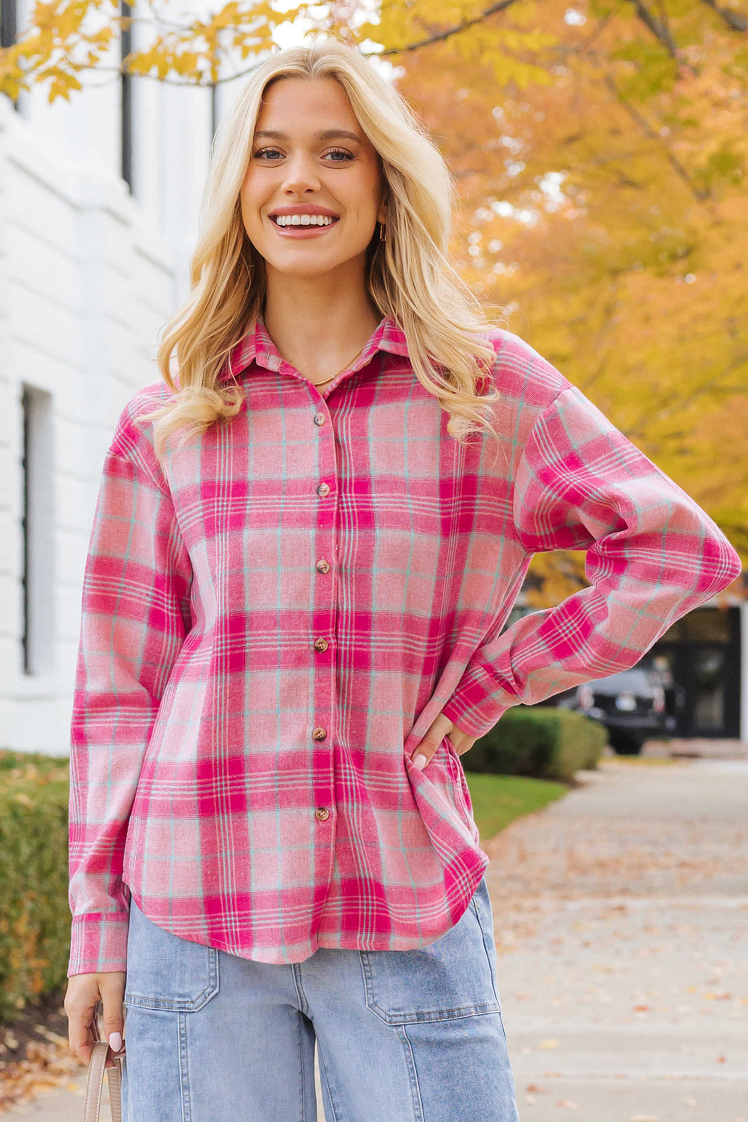 Sachet Pink Plaid Print Rounded Hem Long Sleeve Shirt with Pockets