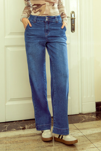 Ashleigh Blue Double Button Zip Fly Straight Leg Jeans