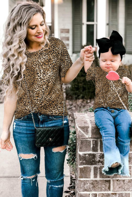 Ruffled Sleeves Leopard Tee