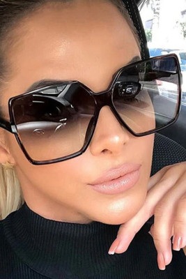 Black Retro Square Frame Sunglasses