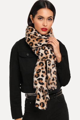 Frayed Trim Leopard Scarf
