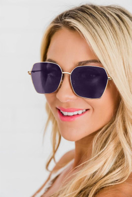 Angular Shaped Metallic Framing Sunglasses