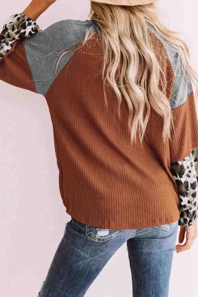Leopard Color Block Sleeve Crew Neck Twist T-Shirt