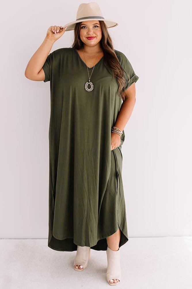 Plus Size V Neck Short Sleeve Maxi Dress with Slits