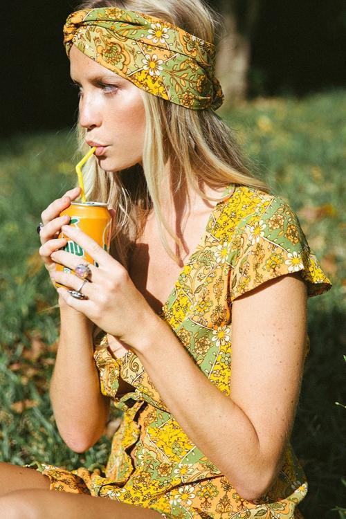 Vintage V-Neck Print Mini Dress