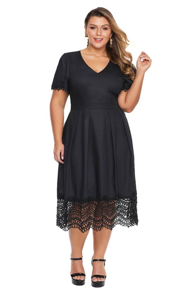 Lace Hemline Pleated Plus Size Dress