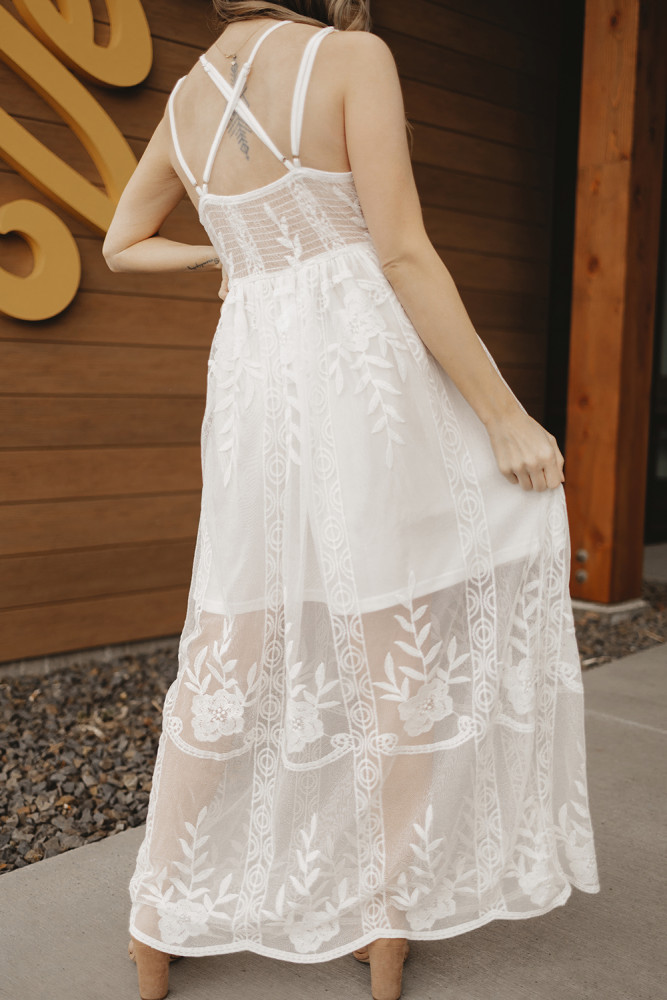 Women's Sleeveless Lace Mesh White Maxi Dress