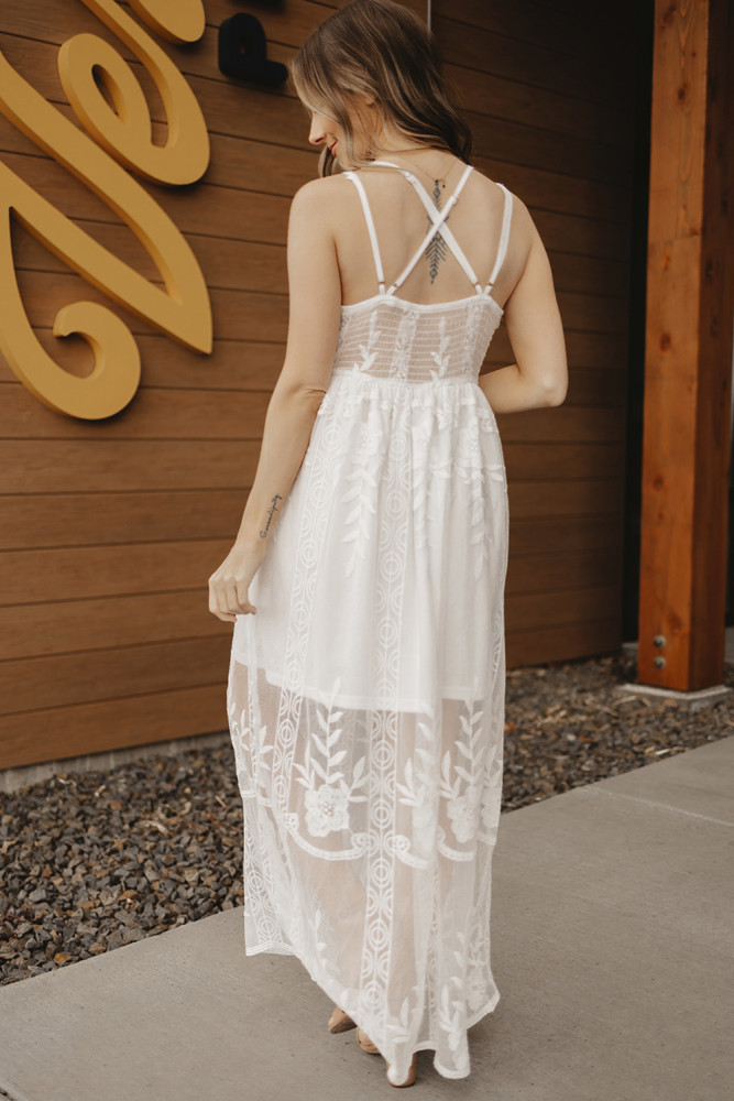 Women's Sleeveless Lace Mesh White Maxi Dress