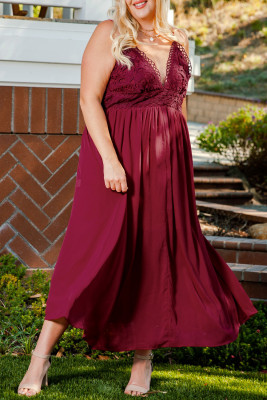 Solid Lace V Neck Shift Elegant Plus Size Dresses PL61657-3