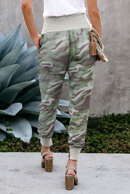 camo green pants outfits