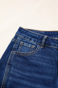 Bluing women\'s jeans